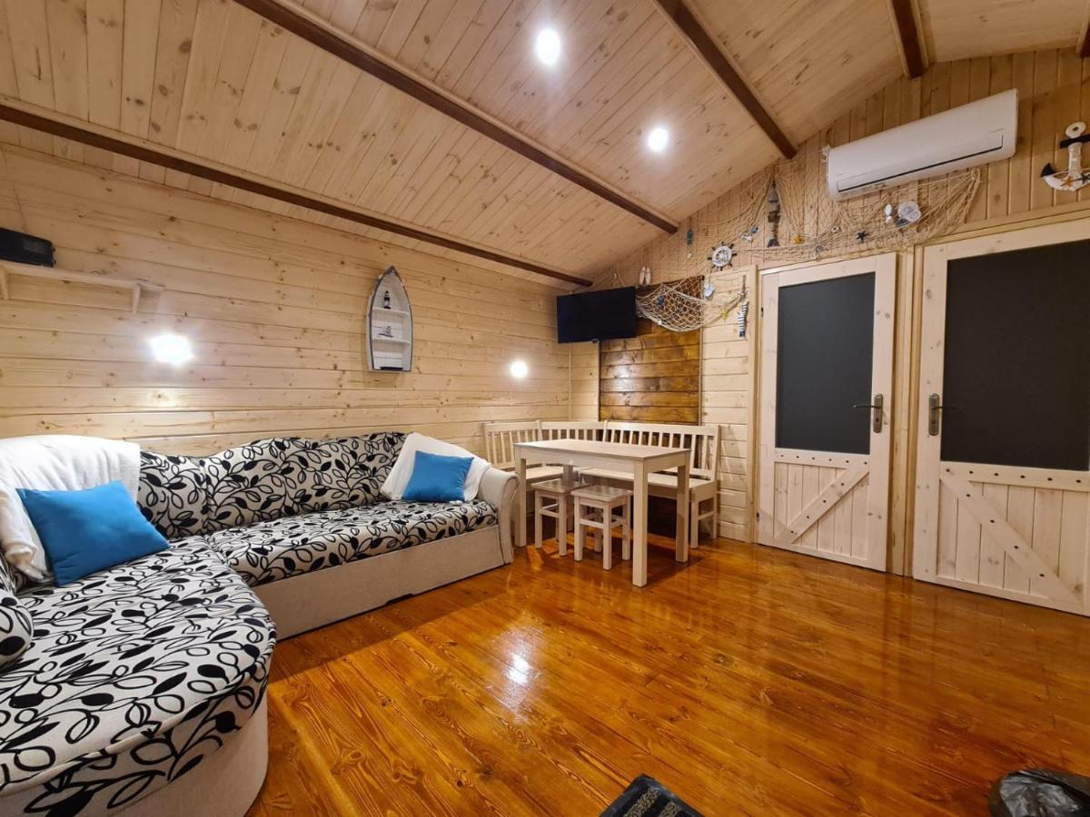 Siedlisko Nr 4A Nad Jeziorem Skarlinskim, Jezioro, Mazury, Domki Letniskowe 库尔泽尼克 外观 照片
